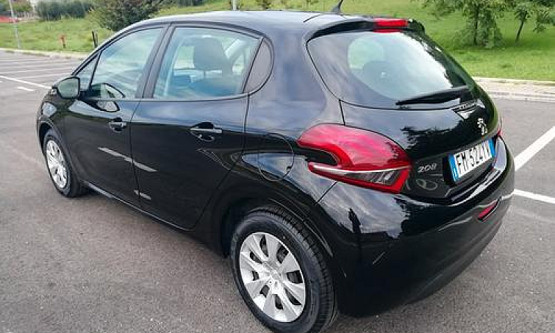 Peugeot 208 Bluehdi ...