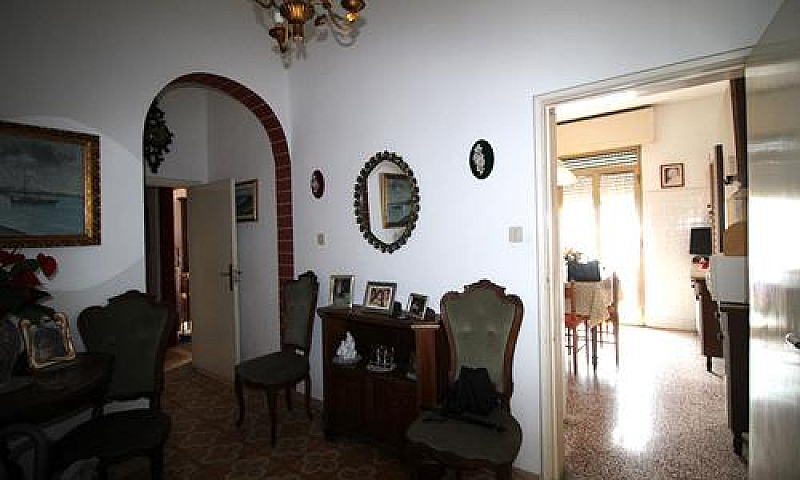 Primo Piano Angolare...
