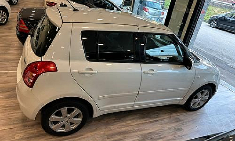 Suzuki Swift 1.3 4X4...