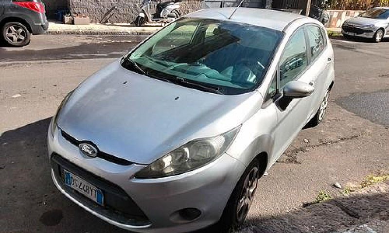 Ford Fiesta Unico Pr...