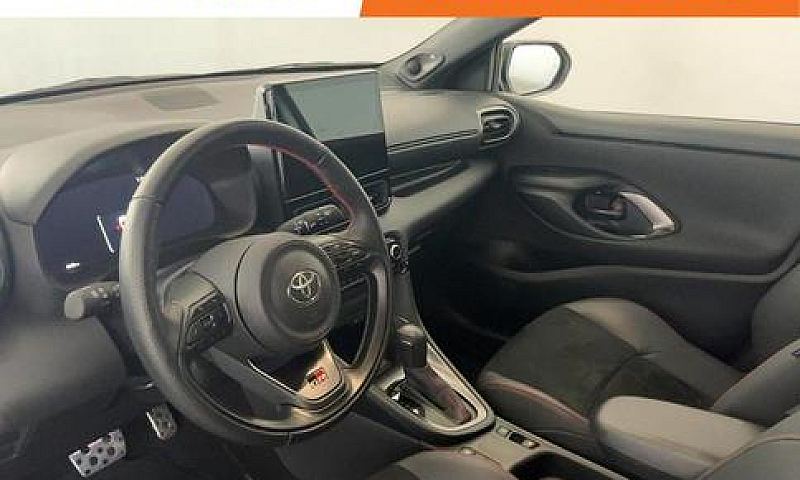 Toyota Yaris 1.5 130...