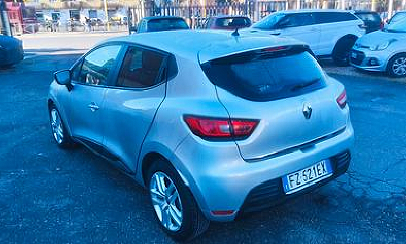 !!Renault Clio 75 Cv...