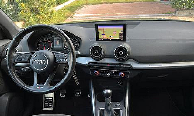Audi Q2 Sline...