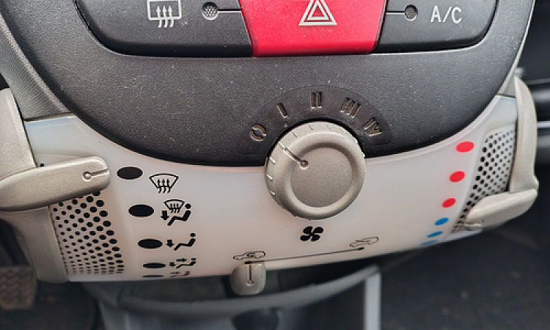 Toyota Aygo Ok Neopa...