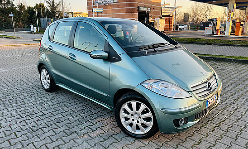 Mercedes Classe A200...