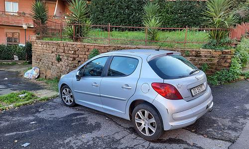 Peugeot 207...