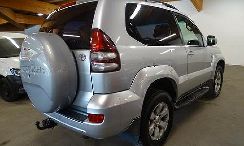 Toyota Land Cruiser ...