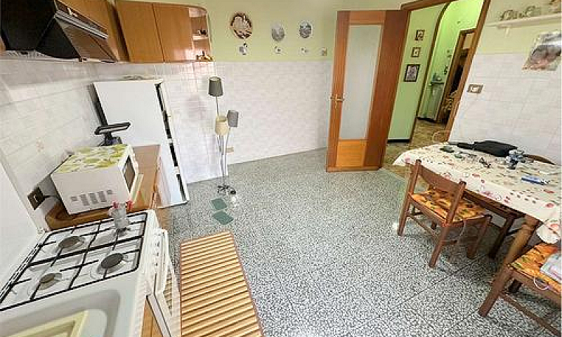 Appartamento A Novi ...
