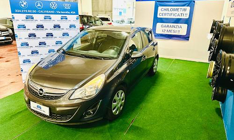 Splendida Opel Corsa...