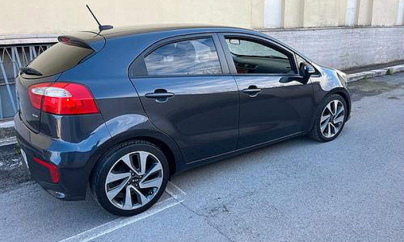 Kia Rio 1.4 Crdi 5P....