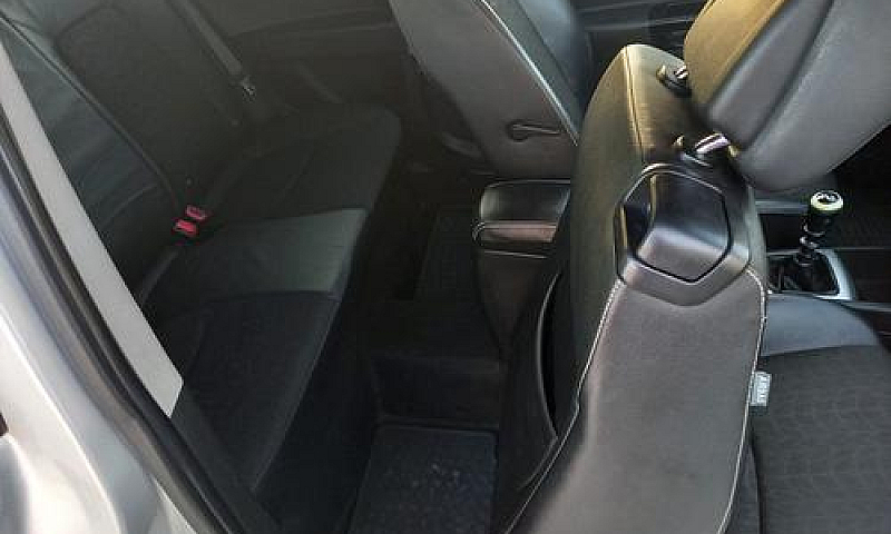 Kia Ceed 2010...