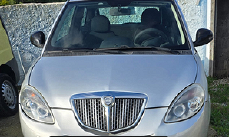Lancia Ypsilon 1.2 D...