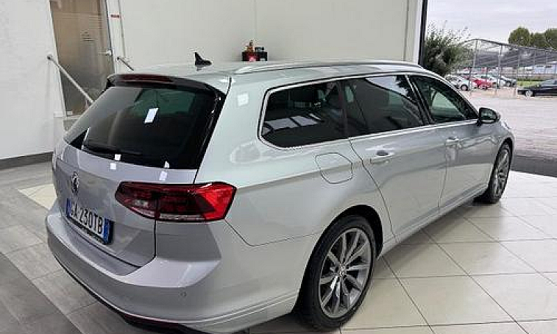 Volkswagen Passat Va...