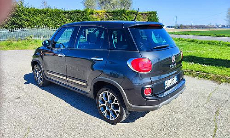 Fiat 500L Trekking...