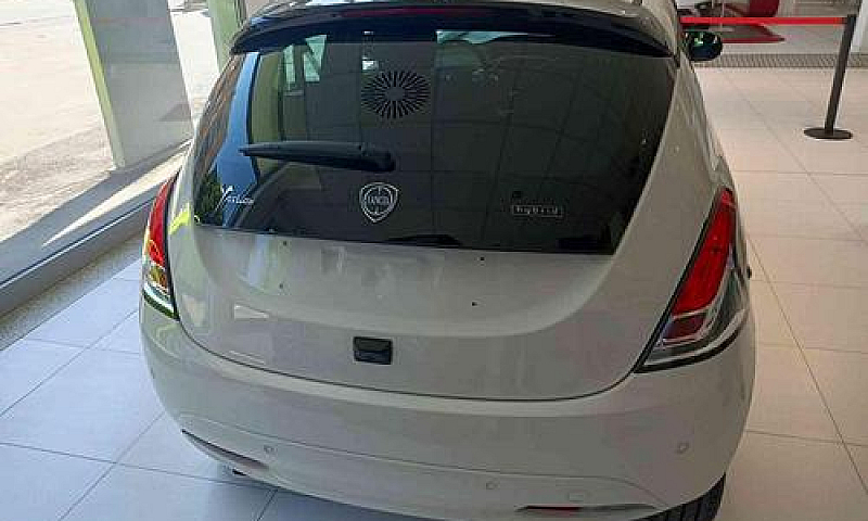 Lancia Ypsilon 1.0 F...