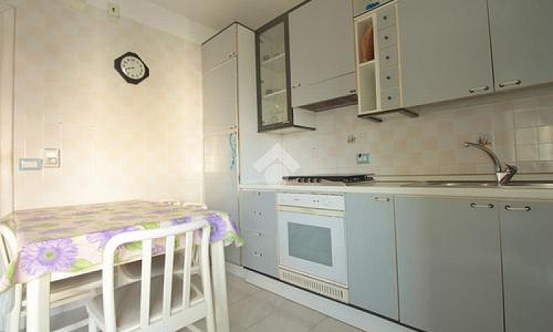 3 Locali A Termoli...