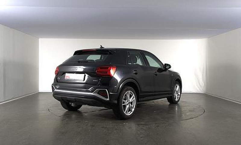 Audi Q2 35 2.0 Tdi S...
