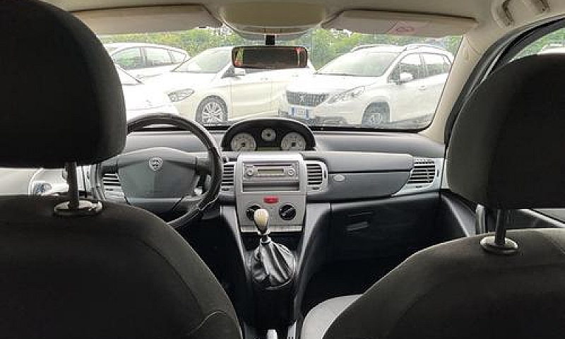 Lancia Ypsilon 1.2 A...