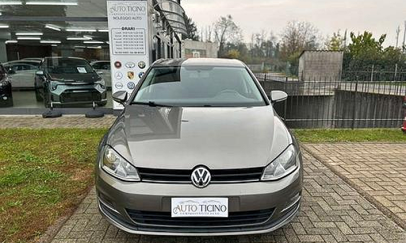 Volkswagen Golf 1.2 ...