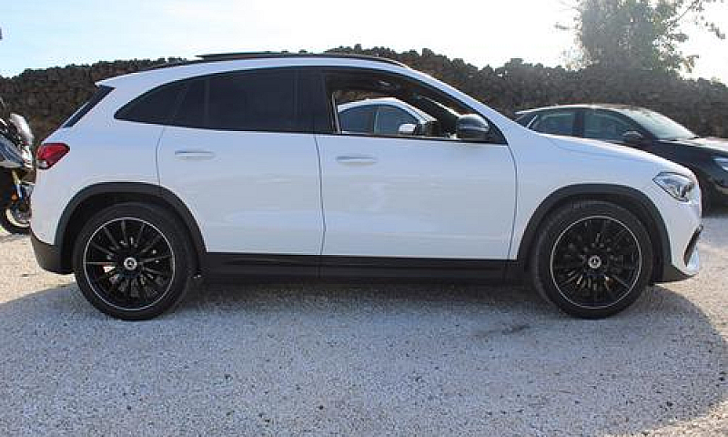 Mercedes-Benz Gla 20...