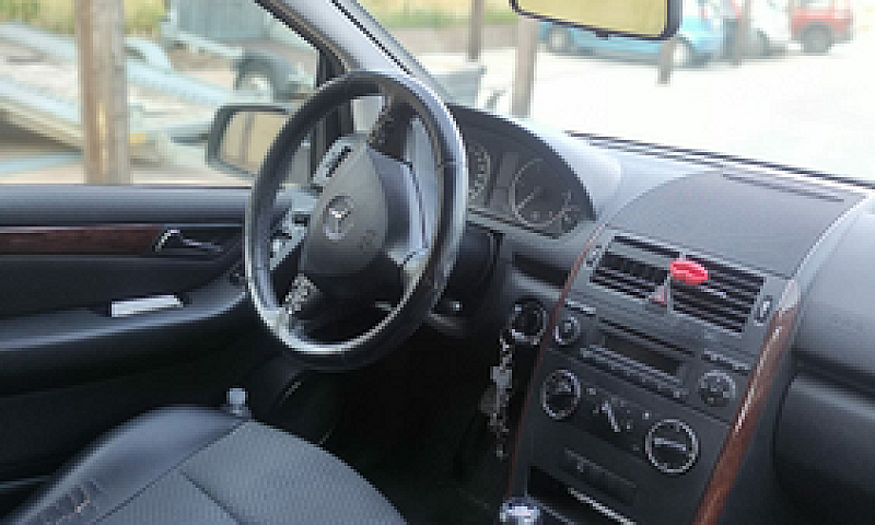 Classe A 180 Guarda ...