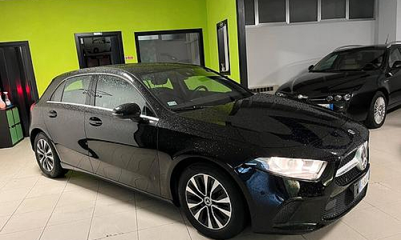 Mercedes-Benz A 200 ...