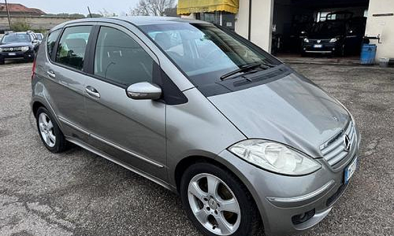 Mercedes-Benz A 180 ...