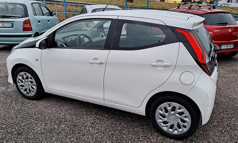 Toyota Aygo 1.0 5 Po...