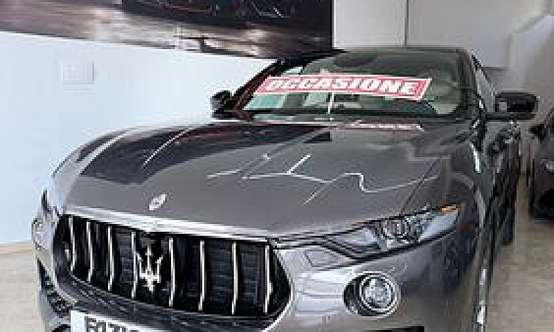 Maserati Levante Gra...