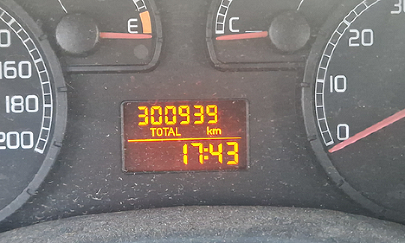 Fiat Punto 188 1.9Jt...