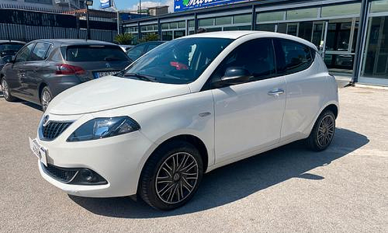 Lancia Ypsilon 1.0 F...