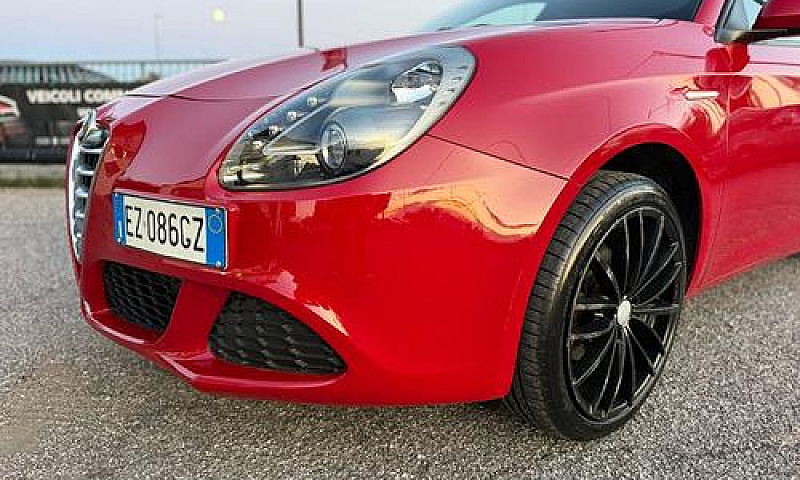 Alfa Romeo Giulietta...