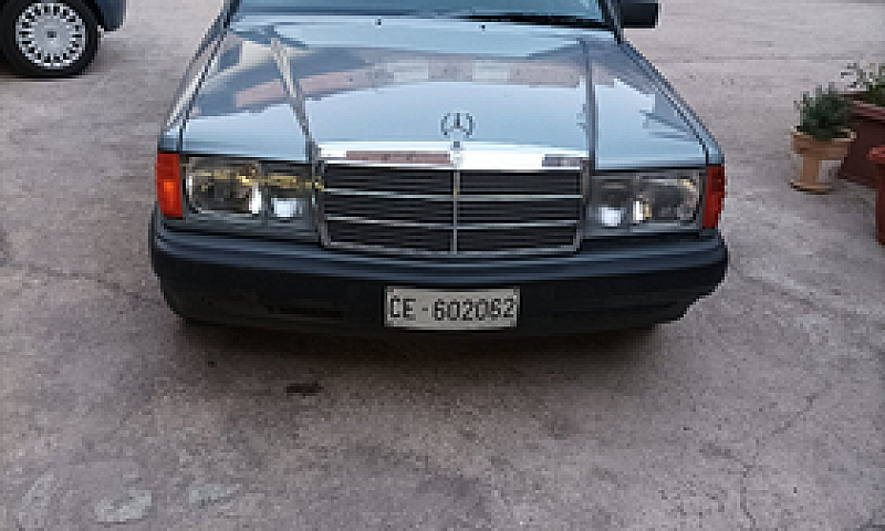 Mercedes 190E...