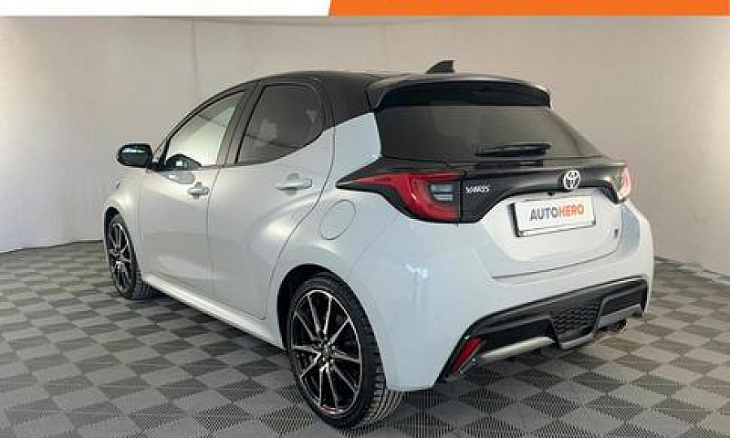 Toyota Yaris 1.5 130...