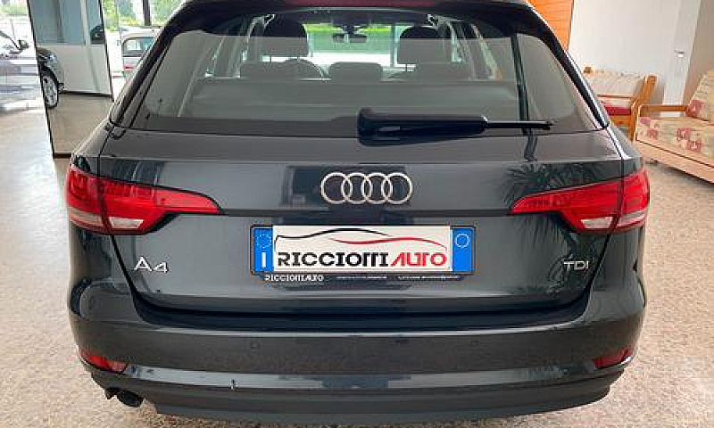 Audi A4 Avant 2.0 Td...