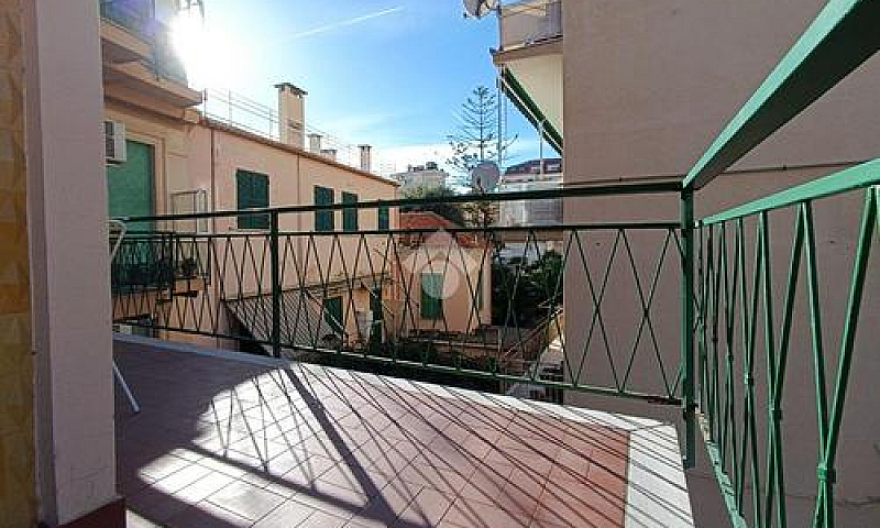 Monolocale A Sanremo...