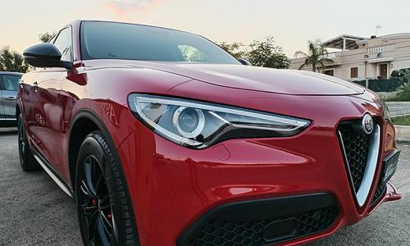 Alfa Romeo Stelvio 2...