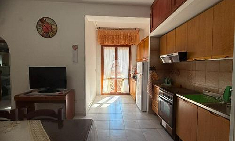 3 Locali A Scalea...