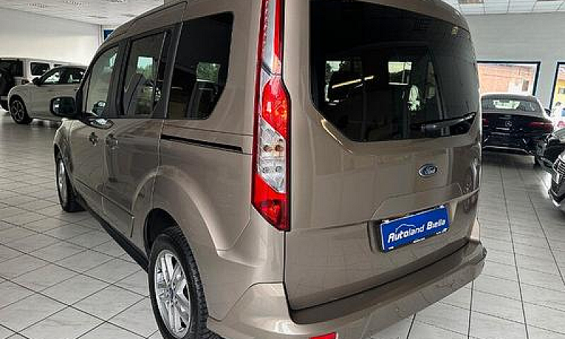 Ford Tourneo Connect...