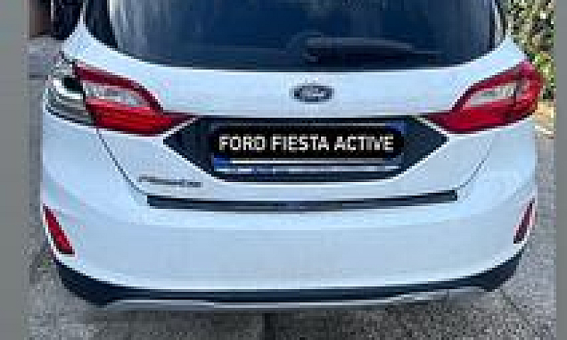 Ford Fiesta Active 1...