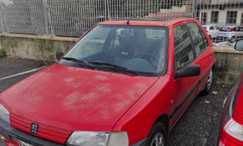 Peugeot 106...