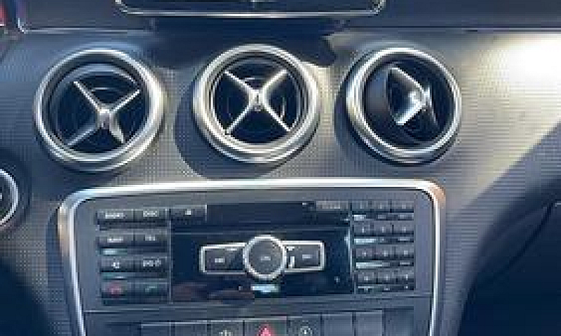 Mercedes-Benz A 180 ...