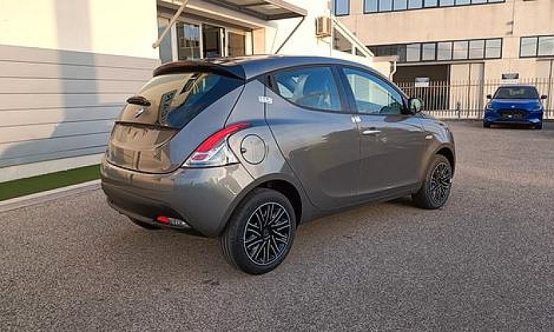 Lancia Ypsilon 1.0 F...