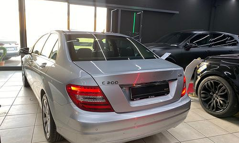 Mercedes-Benz C 200 ...