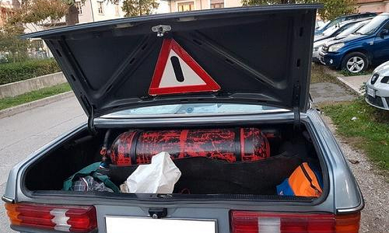 Mercedes Tre Volumi ...