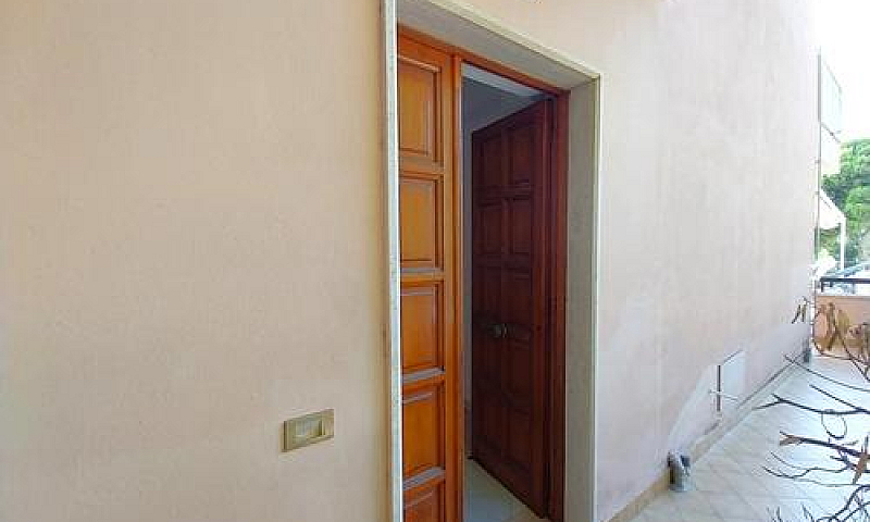 Piano Terra Con Ingr...