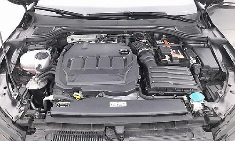 Volkswagen Golf Life...