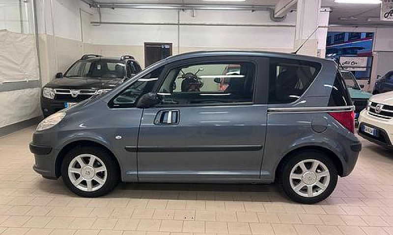 Peugeot 1007 1.4 Hdi...