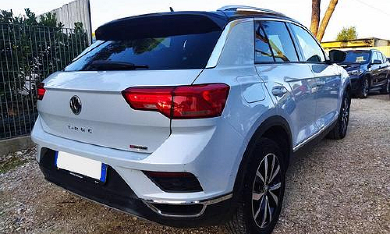 Volkswagen T-Roc 2.0...