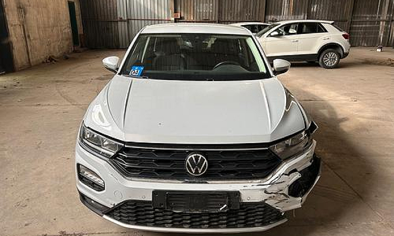 Volkswagen T-Roc 1.6...